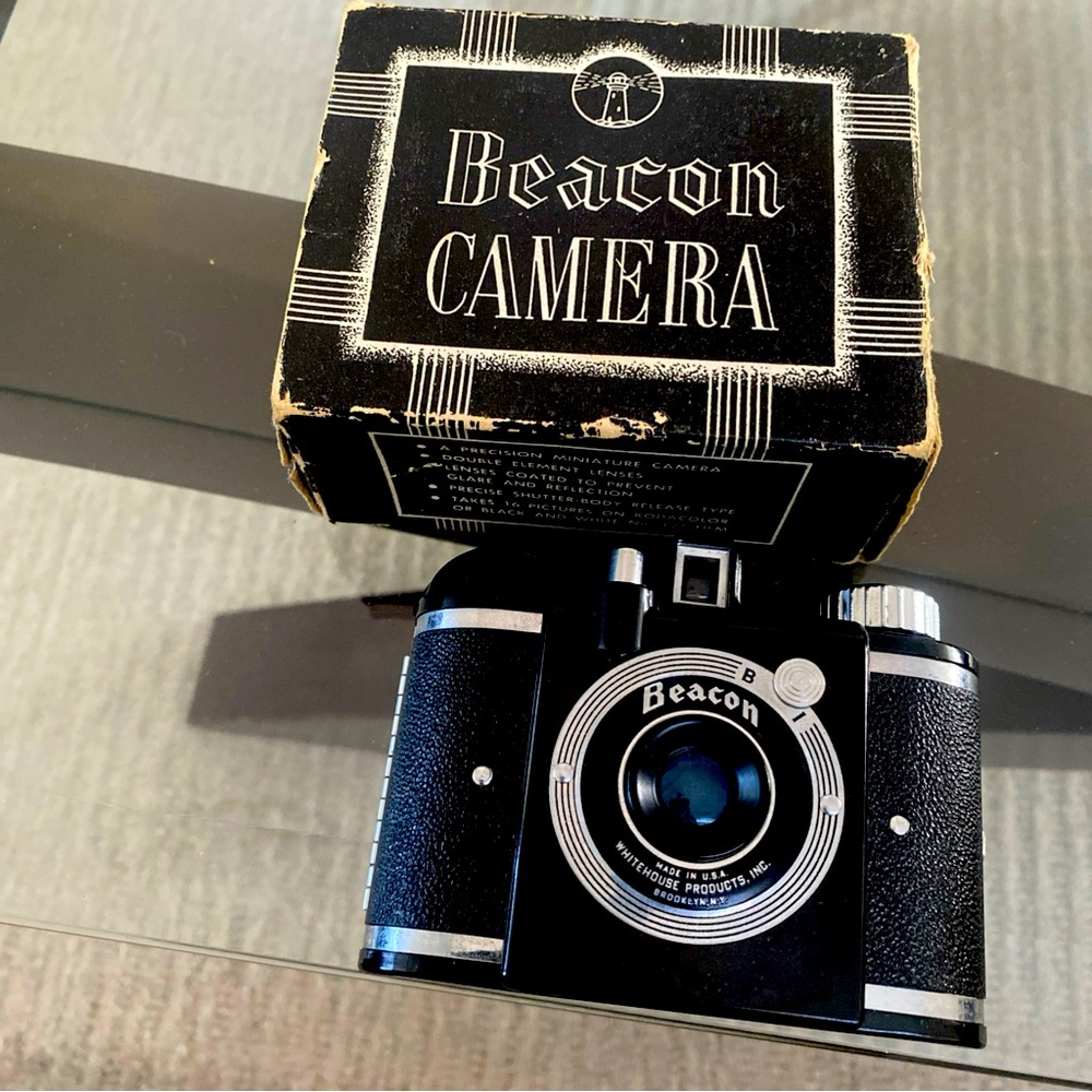 Vintage Beacon II Compact Camera 1950’s Preowned With Case In Orig Box Untested